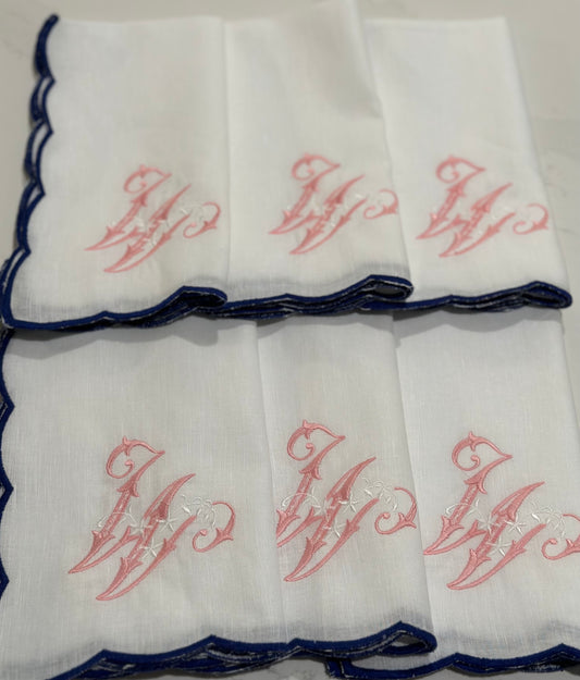 Scallop Trim Linen Dinner Napkins